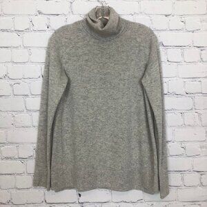 Vince 100% Cashmere Gray Turtleneck Sweater Size S HOLE